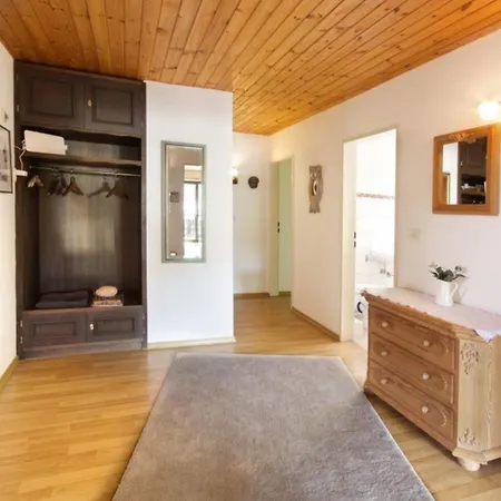 Wettersteinpanorama -561- Apartmán Mittenwald